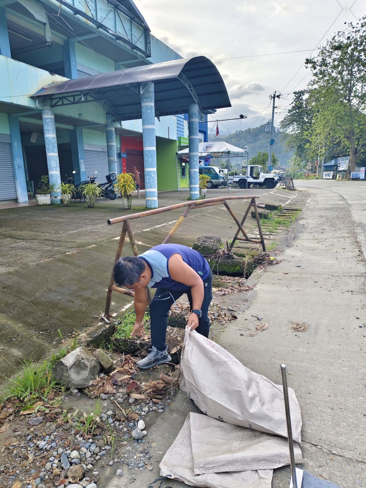 CLEAN-UP DRIVE AT SUYO PUBLIC MARKET - Image 2